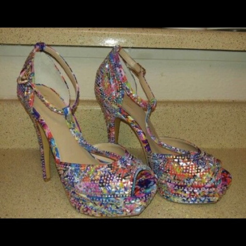 Thalia Sodi shoes